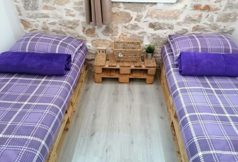 Rustic Apartment In Rural Village Near Krka Park