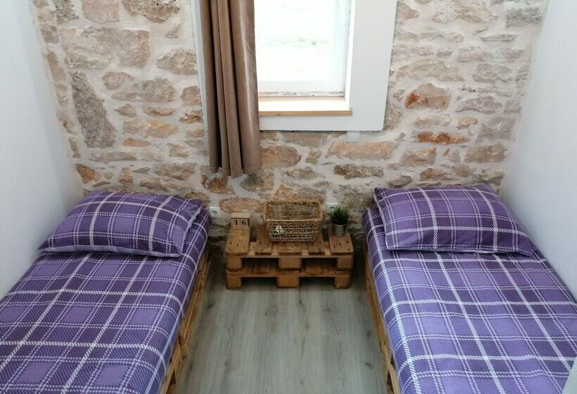 Rustic Apartment In Rural Village Near Krka Park