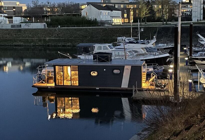 בית מלון כפרי Hausboot Lore