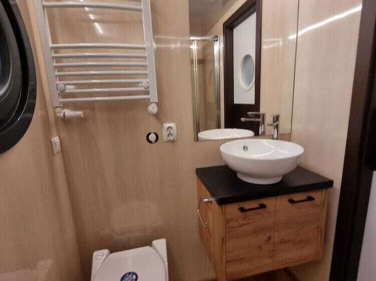 בית מלון כפרי Hausboot Lore