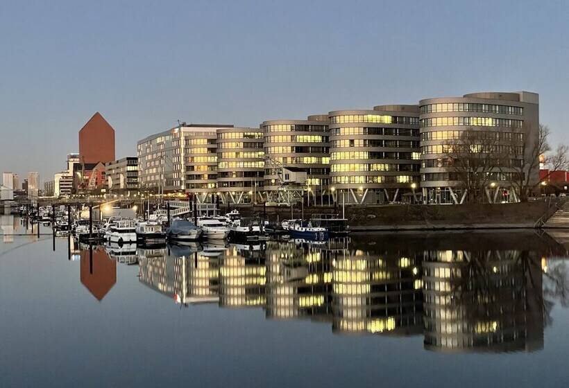 בית מלון כפרי Hausboot Lore