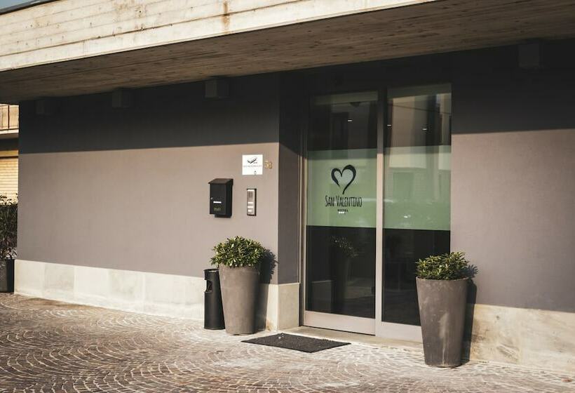 בית מלון כפרי San Valentino