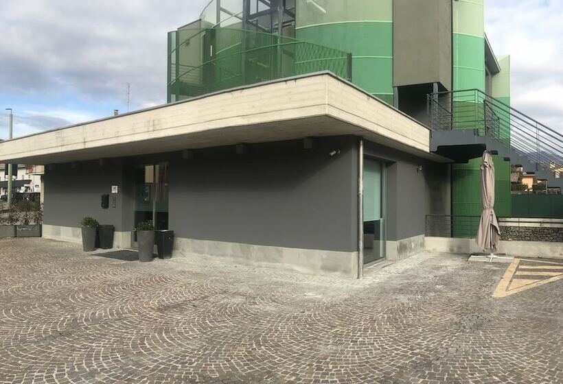 בית מלון כפרי San Valentino