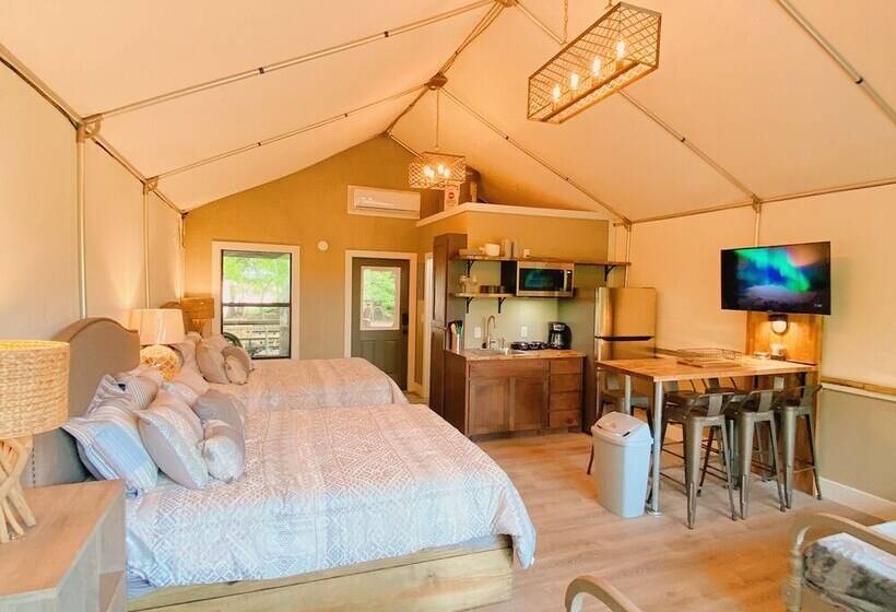 20 Son S Geronimo   Birdhouse Cabin