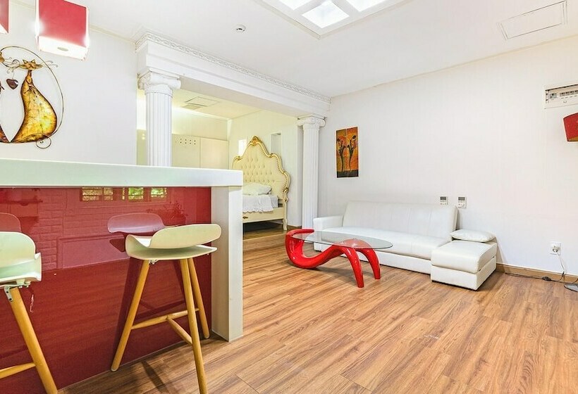 Yangpyeong Alice Spa Pension