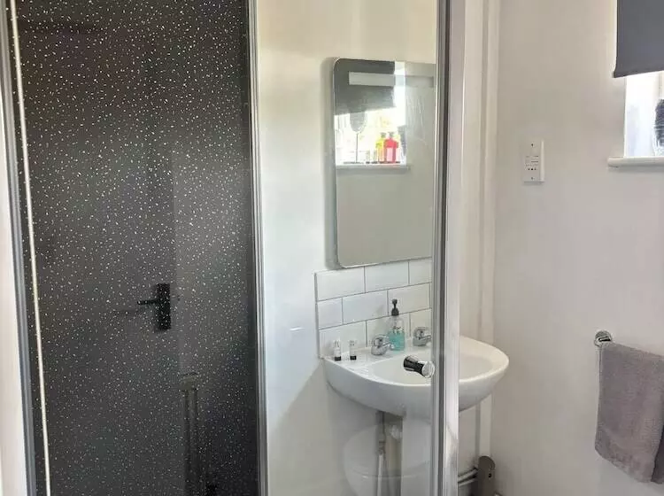 ベッドアンドブレックファースト The Half Moon Inn