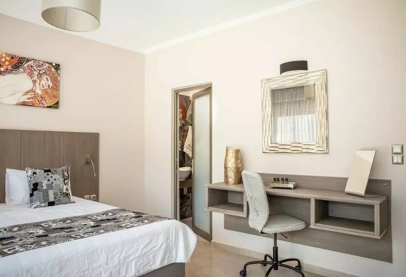 Royalty Suites Seaside