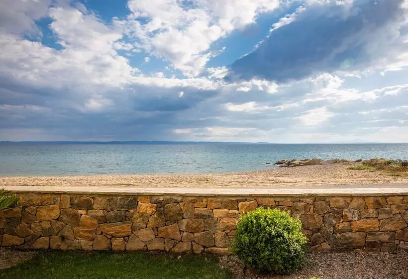 Royalty Suites Seaside