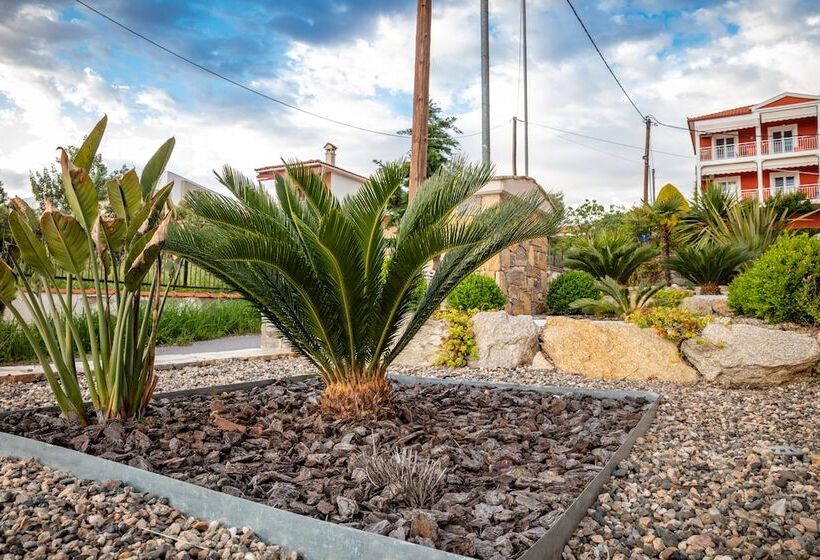 Royalty Suites Seaside