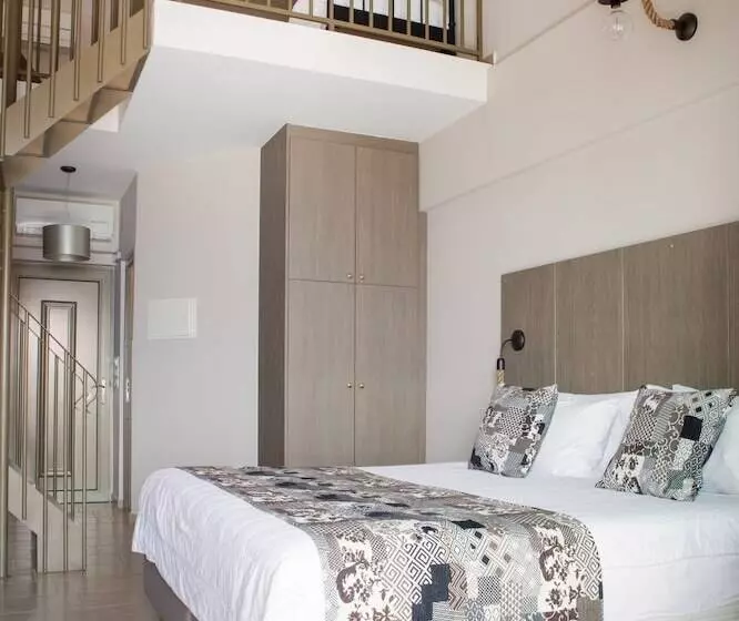 Royalty Suites Seaside