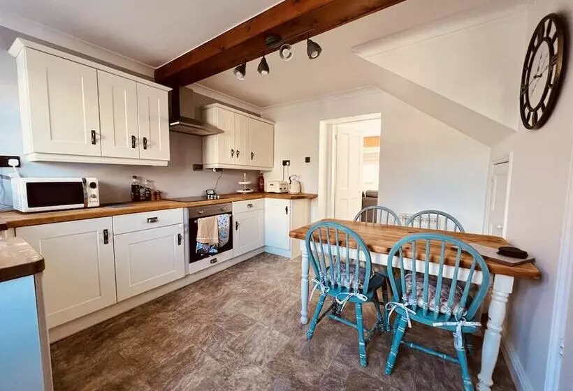 Cosy Cottage, Four Miles From Lincoln City Centre