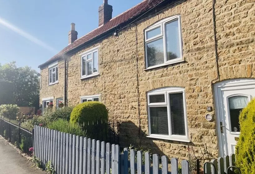 Cosy Cottage, Four Miles From Lincoln City Centre