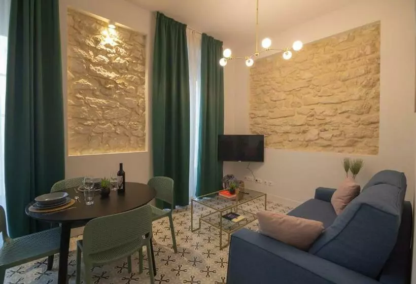 Apartamentos Teatro By Be Alicante