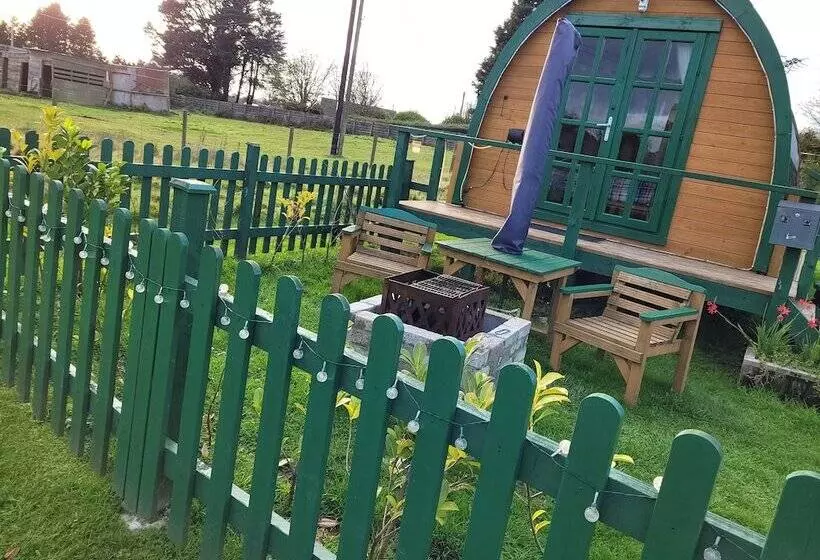 Cosy Glamping Pod Glamping In St Austell Cornwall