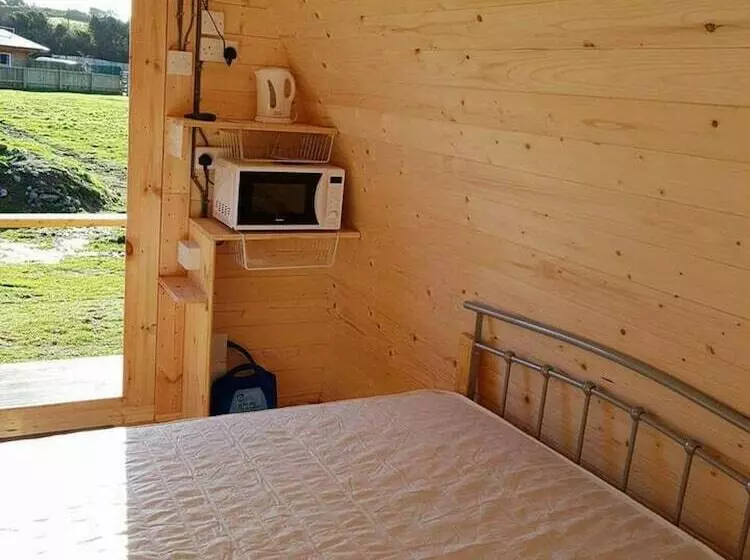 Cosy Glamping Pod Glamping In St Austell Cornwall