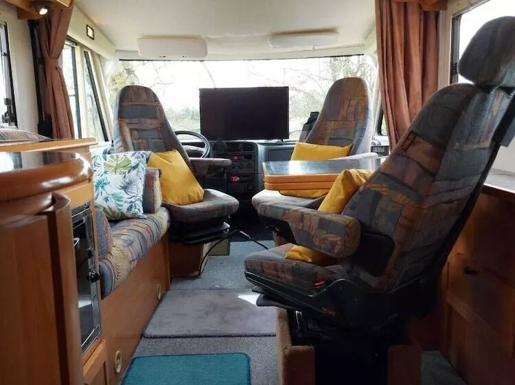 Hotelli Large Static Motorhome Stunning Countryside Views