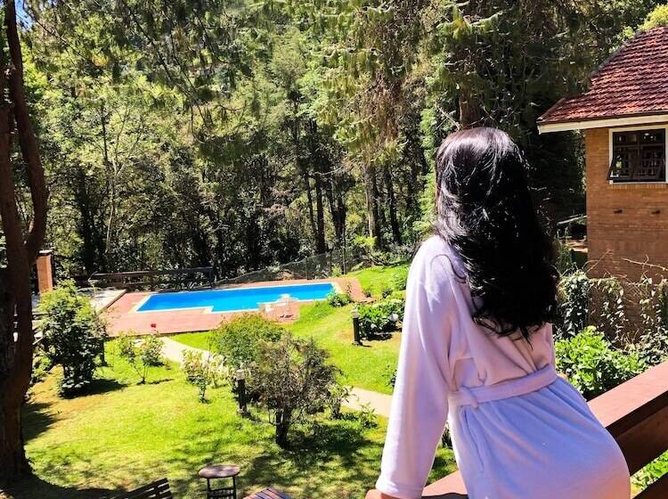 ホテル Pousada O Cantinho Da Raposa