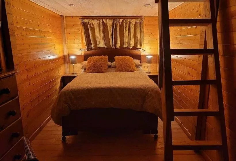 Beautiful 1 Bed Log Cabin In Retford Close To A1