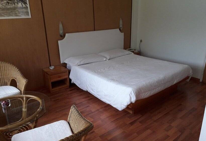 Szálloda Resort Nautilus