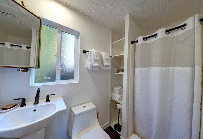 汽车旅馆 The Seaview Cottages