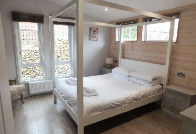 דירת נופש Lovely 5 Berth Lodge In North Walsham