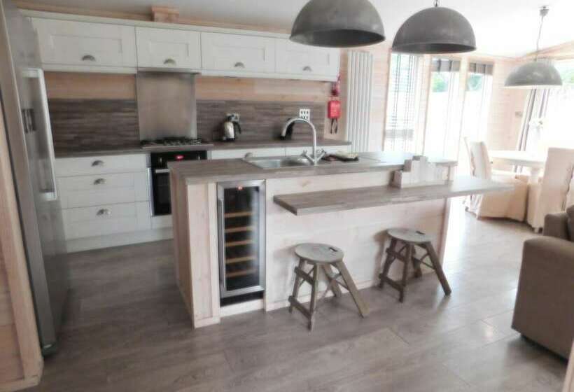 דירת נופש Lovely 5 Berth Lodge In North Walsham