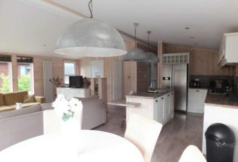 דירת נופש Lovely 5 Berth Lodge In North Walsham