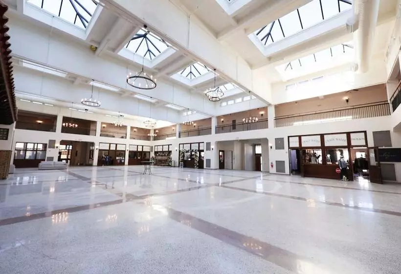 Hotelli The Crazy Water