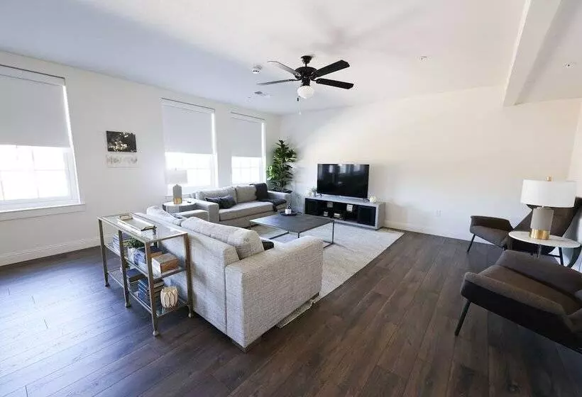 Hotelli The Crazy Water