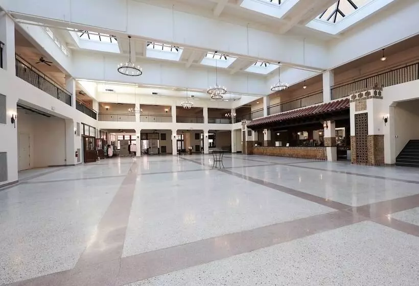 Hotelli The Crazy Water