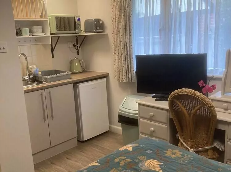 Pinewood Cottage Deluxe Self Catering Apartments