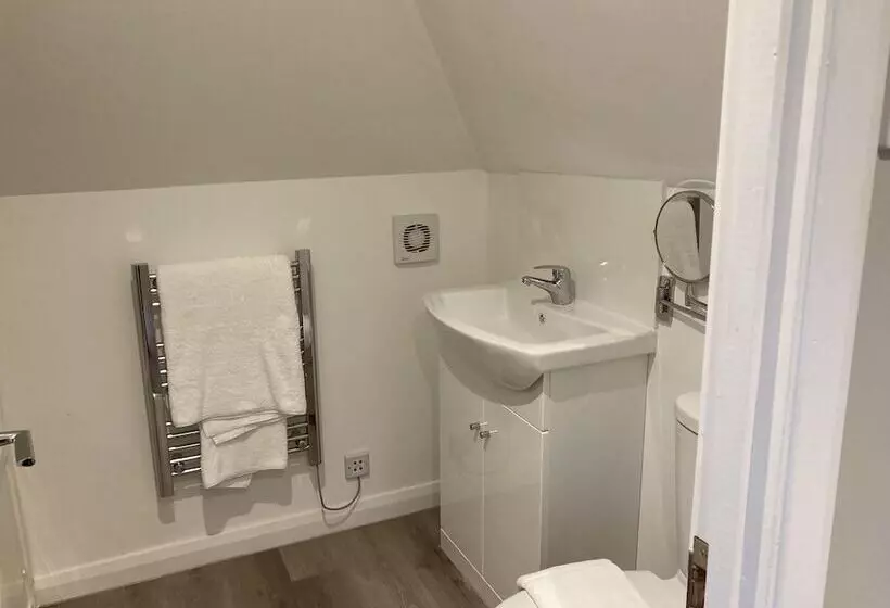 Pinewood Cottage Deluxe Self Catering Apartments