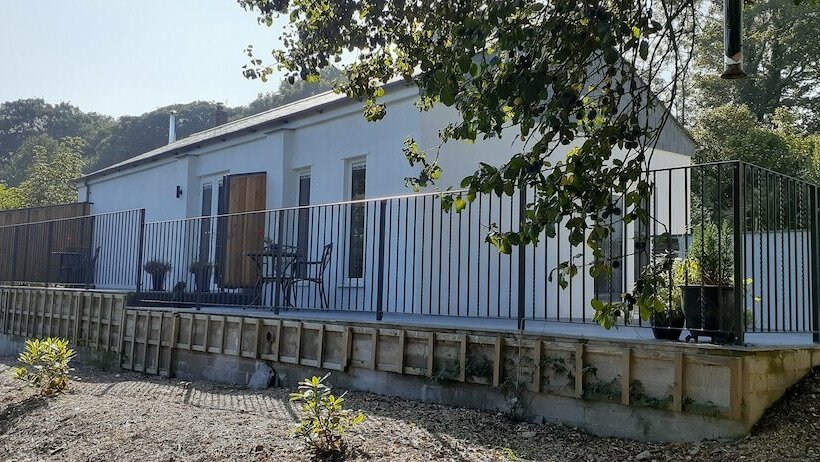 Trewethen Cottage Barn 1,an Idyllic Country Escape