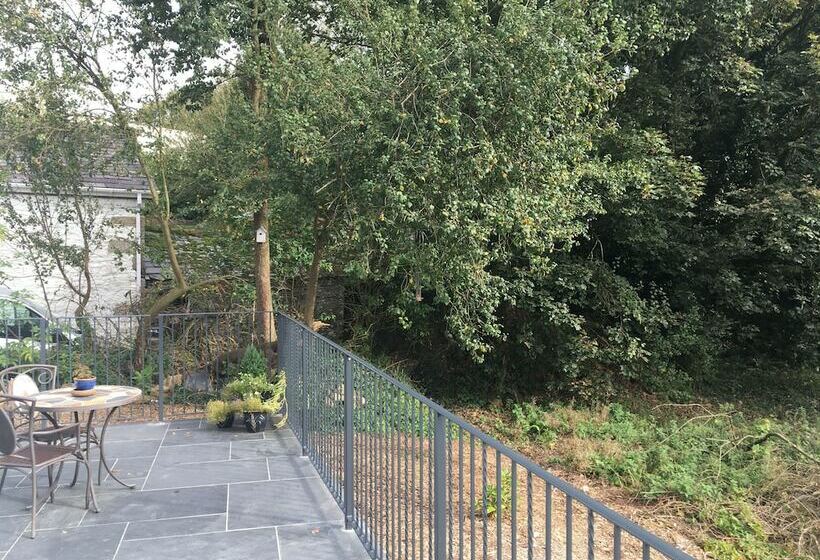 Trewethen Cottage Barn 1,an Idyllic Country Escape