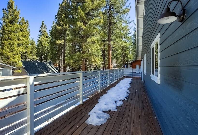 Amachen Cabin Pet & Family Friendly Woof Woof!