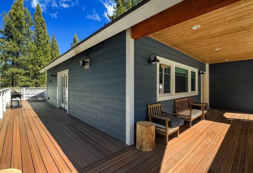 Amachen Cabin Pet & Family Friendly Woof Woof!