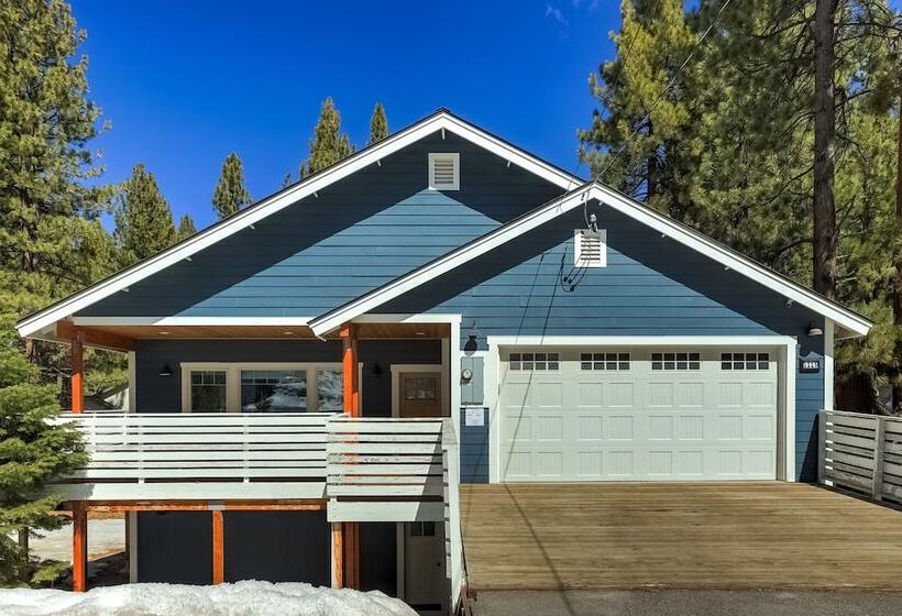 Amachen Cabin Pet & Family Friendly Woof Woof!