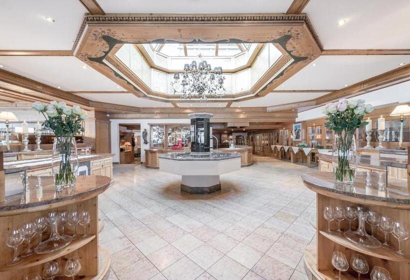 Alpen Wellness Resort Hochfirst