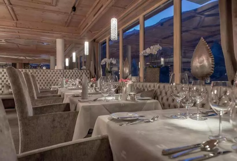 Alpen Wellness Resort Hochfirst