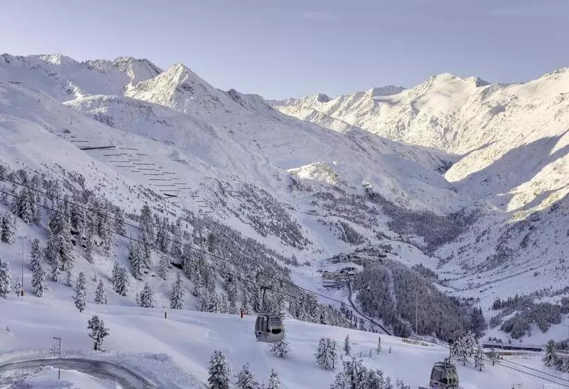 Alpen Wellness Resort Hochfirst