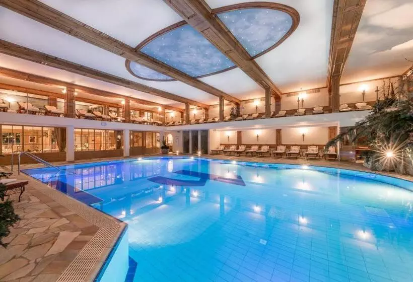 Alpen Wellness Resort Hochfirst