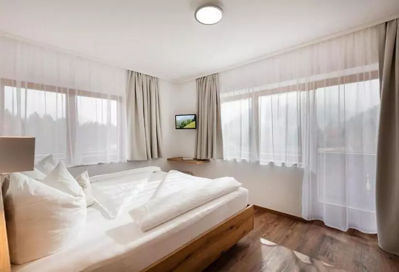 Bed and Breakfast Pension Gieringer