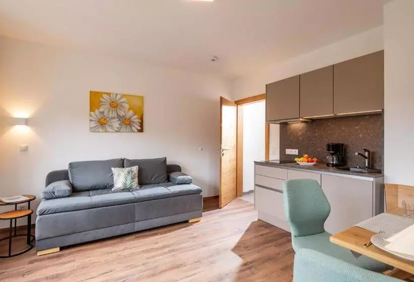 Bed and Breakfast Pension Gieringer