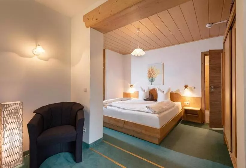 Bed and Breakfast Pension Gieringer