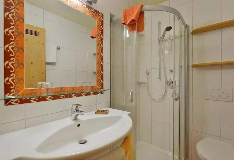 Bed and Breakfast Pension Sunnbichl