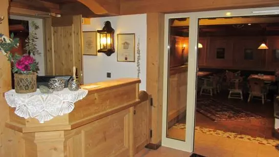 ホテル Almhof Roswitha