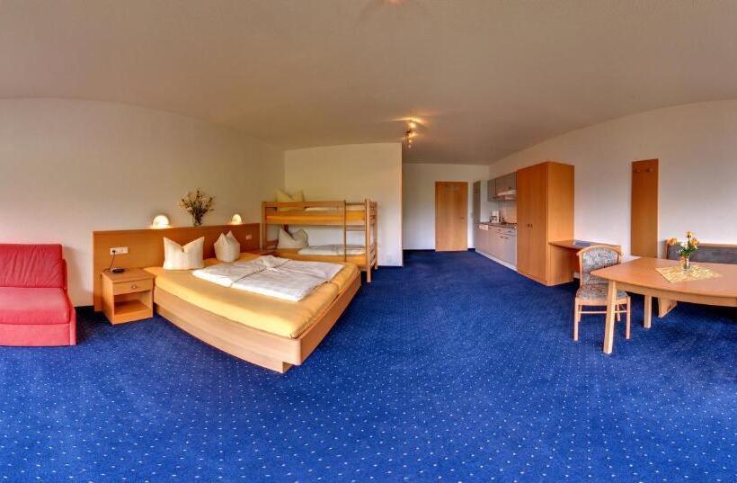 Отель Alpenrose