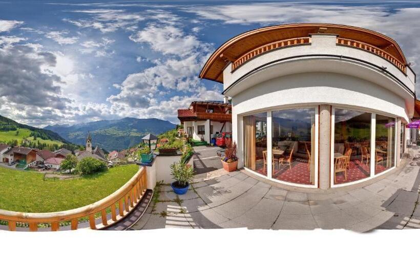 Отель Alpenrose