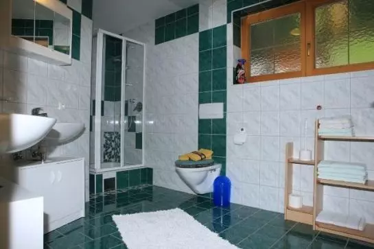 Hotelli Bettina's Ferienhaus Und Ferienwohnung Romana