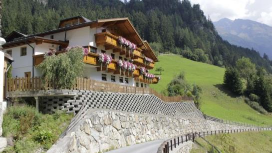 ホテル Bettina's Ferienhaus Und Ferienwohnung Romana